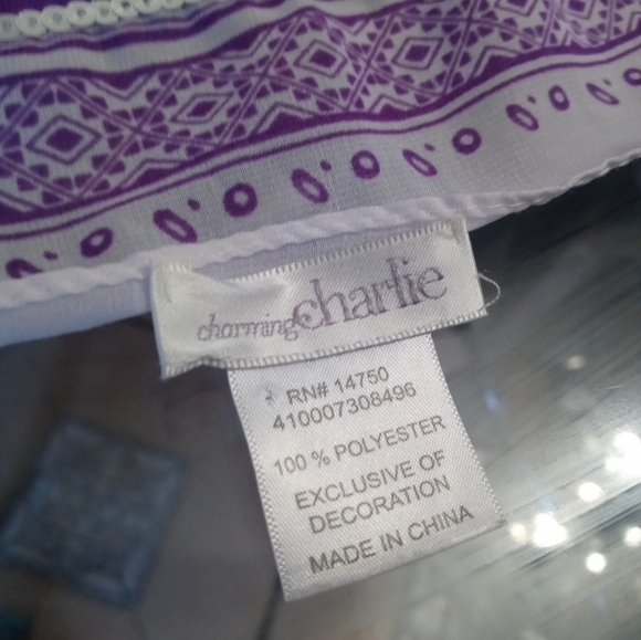 CHARMING CHARLIE FLORAL AZTEC PRINT FASHION SCARF 42"×42" W TASSELS - Picture 7 of 8